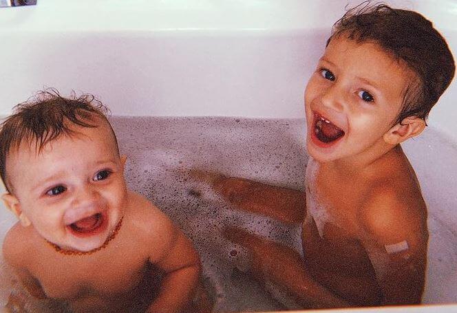 Ariel Swanepoel Nicoli with his brother Anaca Nicoli.